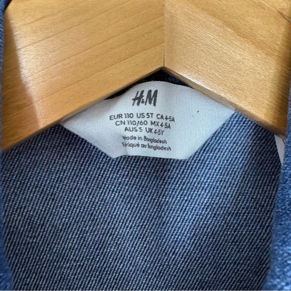 H&M • Minnie Embroidered Denim Jacket - Picture 2 of 5